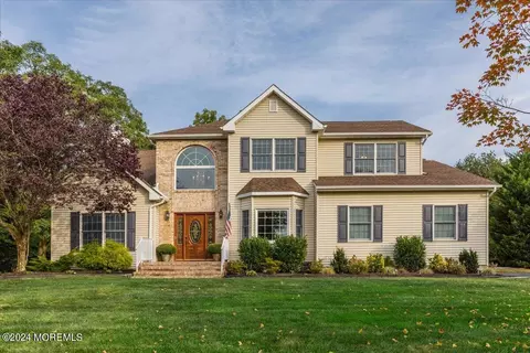 1914 Hunters Ln, Wall, NJ 07719
