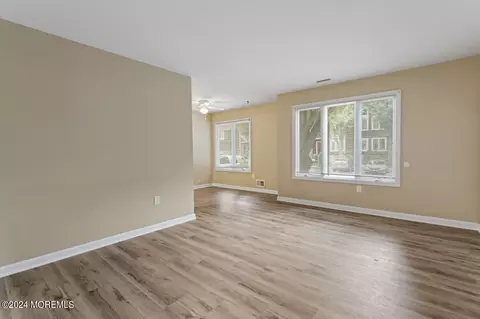 1 Central Ave #8, Atlantic Highlands, NJ 07716