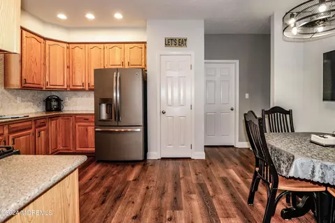 Kitchen - 5 Leeds Ln, Monroe, NJ 08831 photo 1 of 3