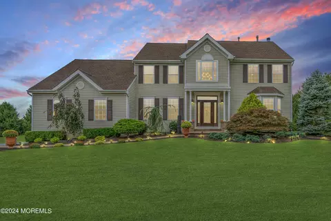 13 Bruere Dr, Millstone, NJ 08510