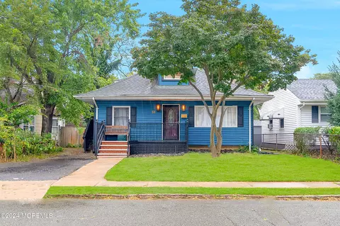 58 Beacon Blvd, Keansburg, NJ 07734
