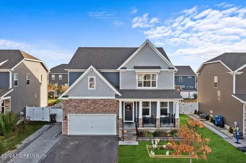 59 Bradshaw Dr, Manahawkin, NJ 08050