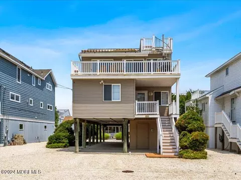 321 Jefferis Ave, Beach Haven, NJ 08008