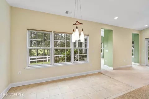 Dining - 102 Brigantine Blvd, Waretown, NJ 08758 photo 2 of 4