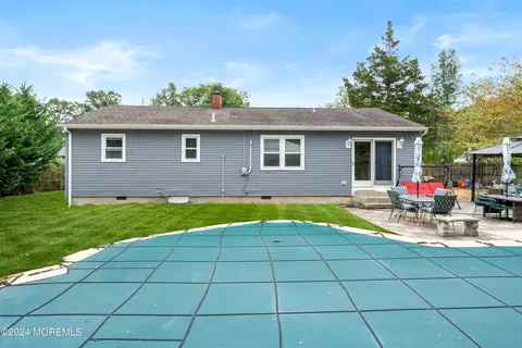 Exterior - 230 Maple Ln, Forked River, NJ 08731 photo 3 of 11