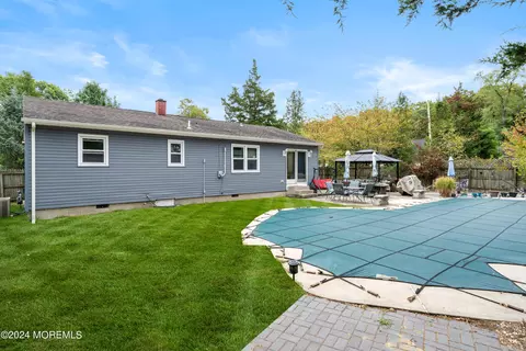 Exterior - 230 Maple Ln, Forked River, NJ 08731 photo 4 of 11