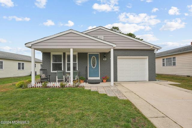 25 Canterbury Ln #25, Toms River, NJ 08757