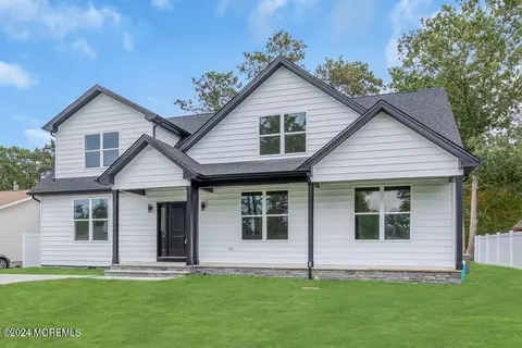 2130 1st Ave, Toms River, NJ 08757