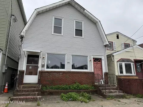 26 Pine View Ave, Keansburg, NJ 07734