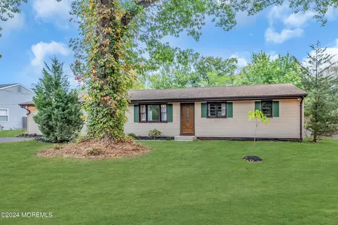 24 Forest Dr, Jackson, NJ 08527 photo 4