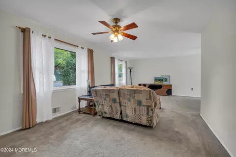 24 Forest Dr, Jackson, NJ 08527 photo 7