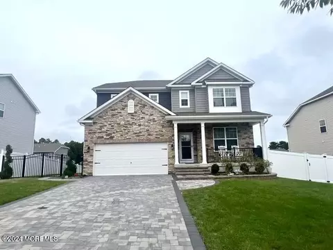 111 Hawthorne Ln, Barnegat, NJ 08005