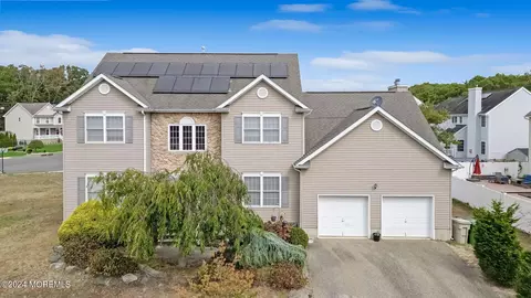 25 Harbor Inn Rd, Bayville, NJ 08721