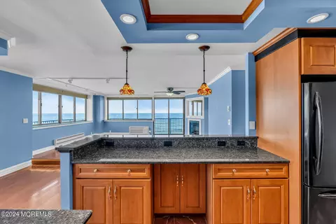 55 Ocean Ave #5A, Monmouth Beach, NJ 07750