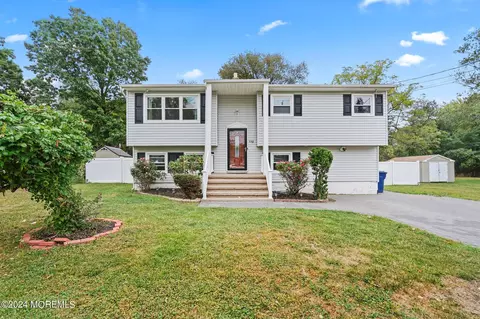 110 Moss Pl, Neptune City, NJ 07753