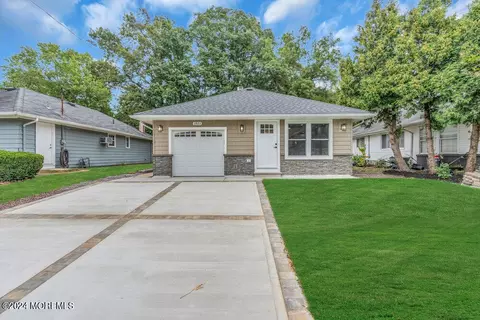 1921 Mount Carmel Blvd, Toms River, NJ 08753