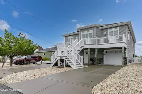 676 Drum Point Rd, Brick, NJ 08723