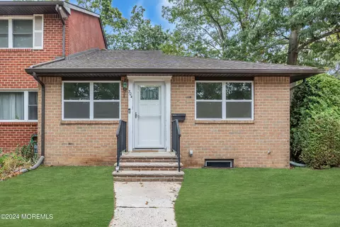 304 Endora Ct, Brick, NJ 08724