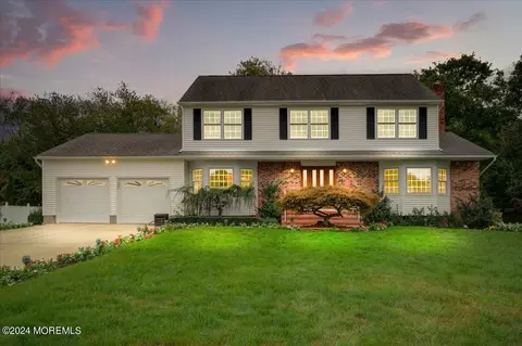 9 Tracy Pl, Tinton Falls, NJ 07724