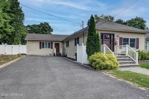 537 Beers St, Hazlet, NJ 07730