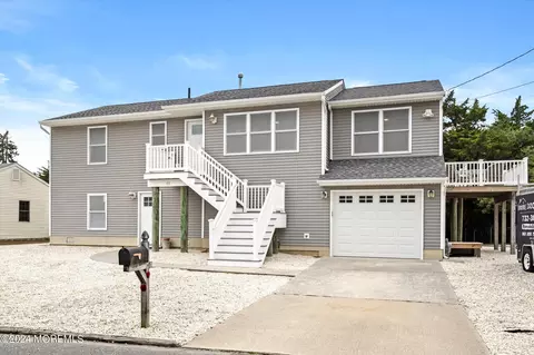 41 Beach Dr, Little Egg Harbor, NJ 08087