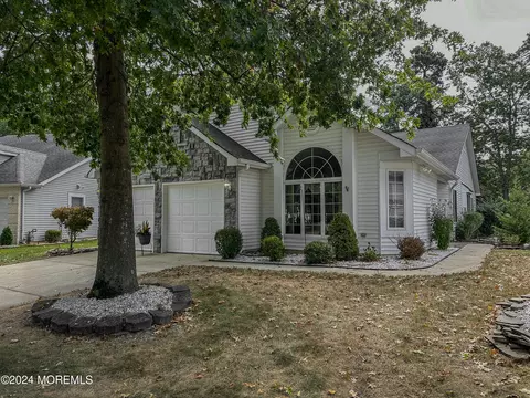 1874 Crimson Ct, Toms River, NJ 08755