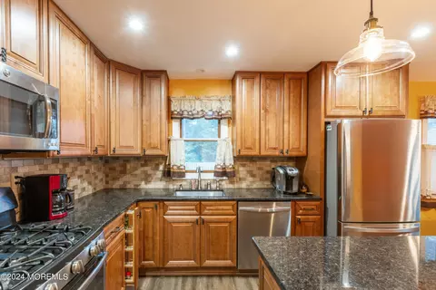 Kitchen - 313 Station Dr, Forked River, NJ 08731 photo 2 of 3