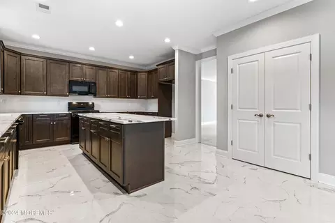 Entry Way - 1406 Circle Dr, Forked River, NJ 08731 photo 2 of 2