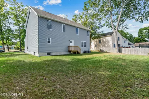Exterior - 1406 Circle Dr, Forked River, NJ 08731 photo 3 of 4