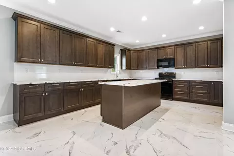 Kitchen - 1406 Circle Dr, Forked River, NJ 08731 photo 1 of 3