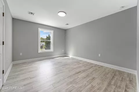Bedroom - 1406 Circle Dr, Forked River, NJ 08731 photo 1 of 4
