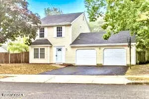 99 Ravenwood Blvd, Barnegat, NJ 08005