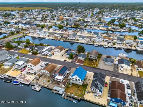 View/Area - 115 E Mohawk Dr, Little Egg Harbor, NJ 08087 photo 4 of 18