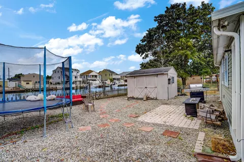 Exterior - 115 E Mohawk Dr, Little Egg Harbor, NJ 08087 photo 4 of 6