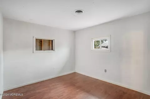 Bedroom - 115 E Mohawk Dr, Little Egg Harbor, NJ 08087 photo 7 of 7