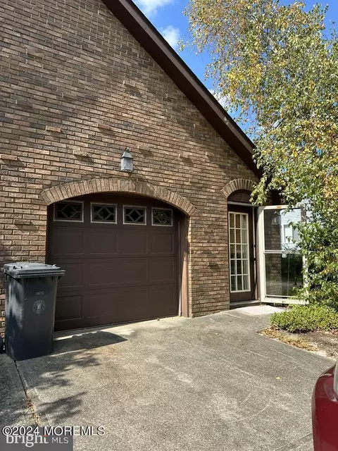 4 Cedar Ave #10, Stafford, NJ 08050