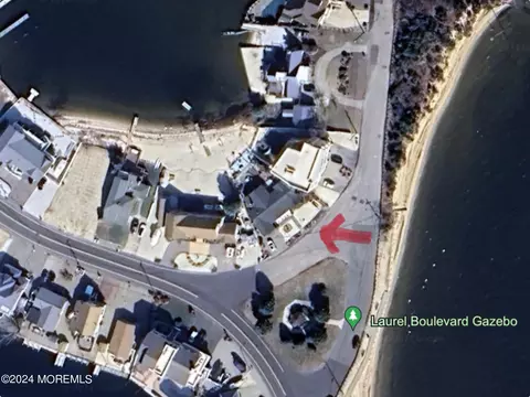 1234 Laurel Blvd, Lanoka Harbor, NJ 08734