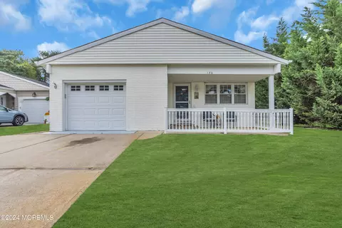 130 Cabrillo Blvd, Toms River, NJ 08757