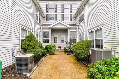 647 Windflower Ct, Morganville, NJ 07751