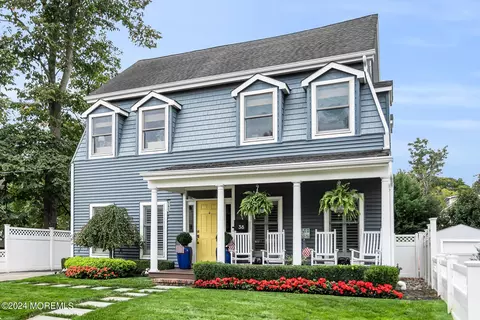 38 Washington St, Rumson, NJ 07760