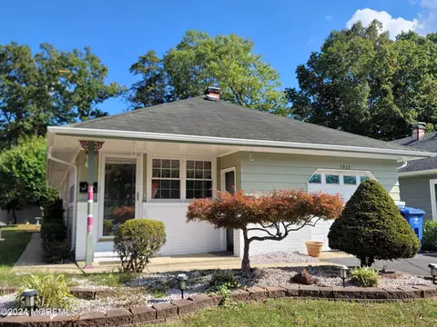 1933 Mount Carmel Blvd, Toms River, NJ 08753