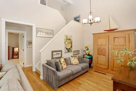 Living - 15 Chestnut Ct #D, Brielle, NJ 08730 photo 1 of 1