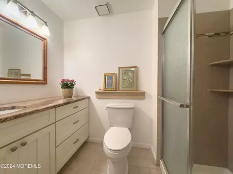 Bath - 15 Chestnut Ct #D, Brielle, NJ 08730 photo 1 of 4