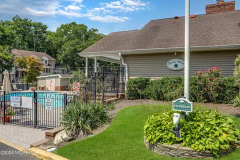 Exterior - 15 Chestnut Ct #D, Brielle, NJ 08730 photo 5 of 5