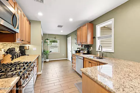 71 Highfield Ave, Matawan, NJ 07747 photo 9