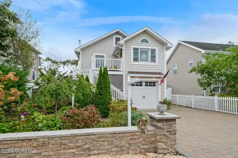 729 Princeton Ave, Brick, NJ 08724
