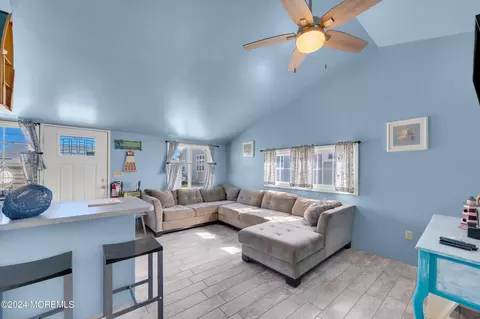 34 E Pompano Way, Lavallette, NJ 08735 photo 13
