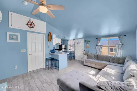 34 E Pompano Way, Lavallette, NJ 08735 photo 11