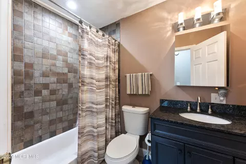 Bath - 144 E Arverne Ave, Ocean Gate, NJ 08740 photo 1 of 1