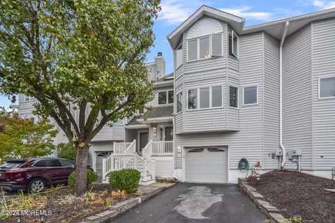 23 Rose Ct #203, Toms River, NJ 08753
